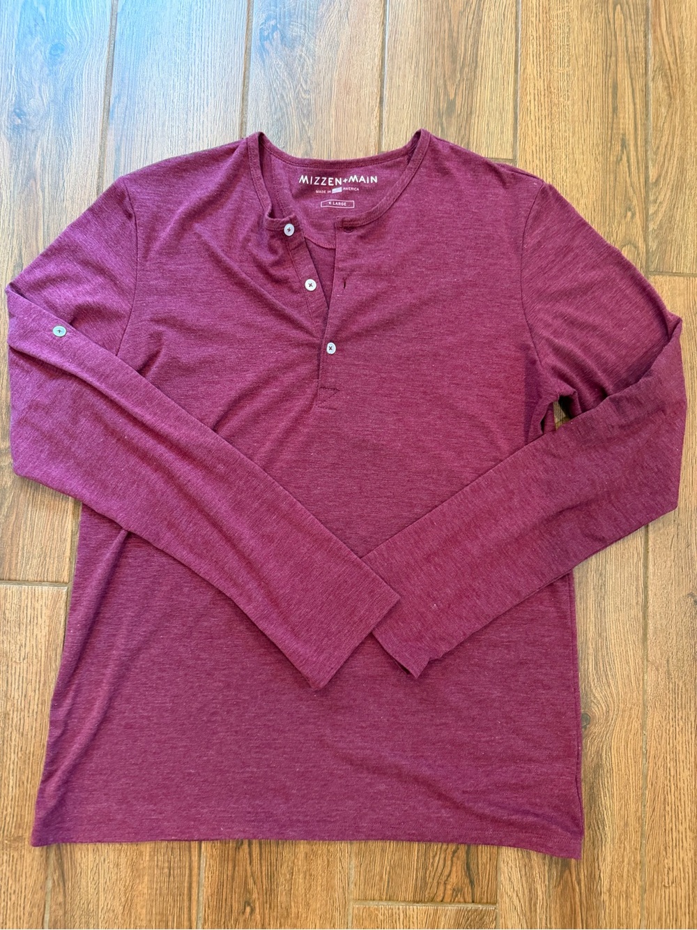 Mizzen+Main Men's Long-Sleeve Henley in Burgundy / XL
